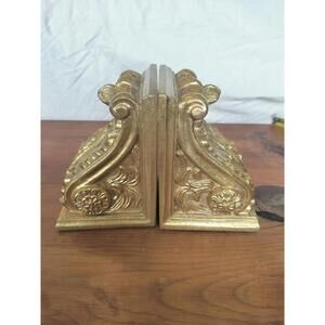 Decorative Neoclassical Acanthus Leaf Book End Gilt Gold